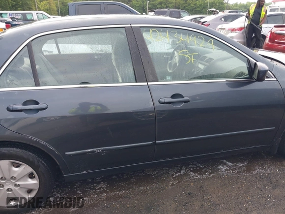 2003 Honda Accord LX z VIN 1HGCM55343A011455, wystawiony jako IAAI lot #42434929 z przebiegiem 129 833 mil mil oraz . Historia ofert i sprzedaży dostępna na DreamBid. Obrazek 13.