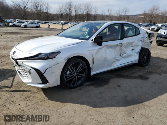 2025 Toyota Camry LE с VIN 4T1DBADK1SU517408, выставлен на аукционе Copart как лот 49712205 с пробегом 3 700 миль миль и Списание • Salvage title. История ставок и продаж доступна на DreamBid. Изображение 1.
