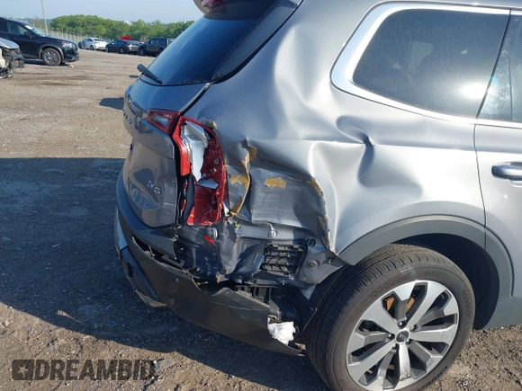 2021 Kia Telluride S with VIN 5XYP6DHC8MG167726, listed as a IAAI auction lot 42589823 with 87,609 mi miles and . Bid and sale history available at DreamBid. Image 6.