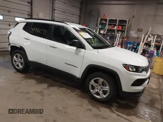 2023 Jeep Compass Latitude с VIN 3C4NJDBN3PT552981, выставлен на аукционе IAAI как лот 41942771 с пробегом 46 040 миль миль и . История ставок и продаж доступна на DreamBid. Изображение 1.