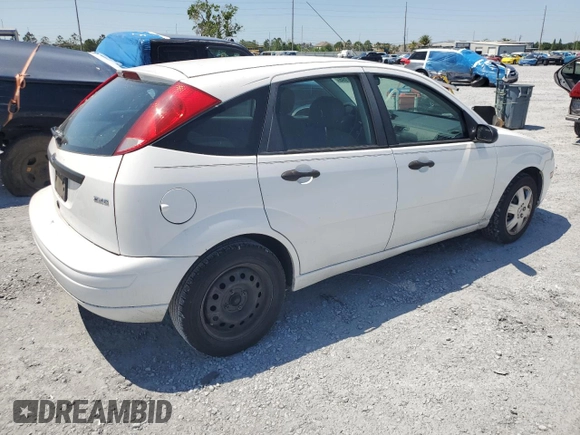 2005 Ford Focus S with VIN 3FAFP37N65R120732, listed as a Copart auction lot 52451995 with 118,612 mi miles and Clean Title. Bid and sale history available at carsss.com. Image 3.