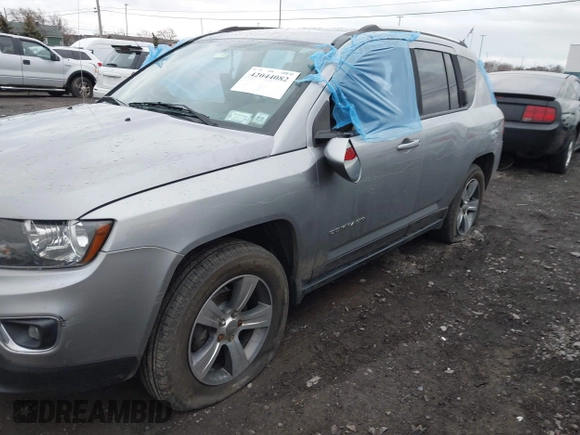 2017 Jeep Compass High Altitude with VIN 1C4NJDEB8HD100971, listed as a IAAI auction lot 42044082 with 94,486 mi miles. Bid and sale history available at carsss.com. Image 6.