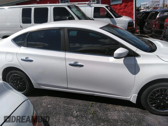 2017 Nissan Sentra SR z VIN 3N1AB7APXHY332812, wystawiony jako IAAI lot #42357841 z przebiegiem 93 378 mil mil oraz . Historia ofert i sprzedaży dostępna na DreamBid. Obrazek 13.