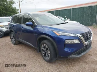 2023 Nissan Rogue SV z VIN JN8BT3BA7PW420051, wystawiony jako IAAI lot #41957648 z przebiegiem 34 214 mil mil oraz . Historia ofert i sprzedaży dostępna na DreamBid. Obrazek 1.