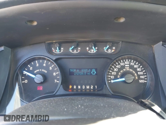 2014 Ford F-150 XL with VIN 1FTFX1EF0EKF01068, listed as a IAAI auction lot 41641910 with 212,728 mi miles. Bid and sale history available at carsss.com. Image 7.