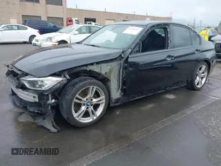 2014 BMW 3 Series 328i z VIN WBA3A5G58ENN66293, wystawiony jako IAAI lot #42106001 z przebiegiem 106 108 mil mil oraz . Historia ofert i sprzedaży dostępna na DreamBid. Obrazek 2.