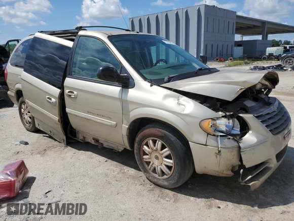 2006 Chrysler Town & Country LWB Touring with VIN 2A8GP54LX6R916753, listed as a Copart auction lot 84253744 with 204,621 mi miles and Non Repairable. Bid and sale history available at carsss.com. Image 4.