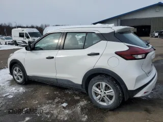2021 Nissan Kicks S with VIN 3N1CP5BV0ML552656, listed as a Copart auction lot 44623515 with 48,757 mi miles and Salvage Title. Bid and sale history available at carsss.com. Image 2.