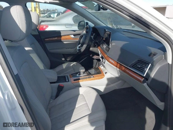 2022 Audi Q5 S line Premium with VIN WA1GAAFY3N2101201, listed as a IAAI auction lot 41263245 with 28,361 mi miles. Bid and sale history available at carsss.com. Image 5.