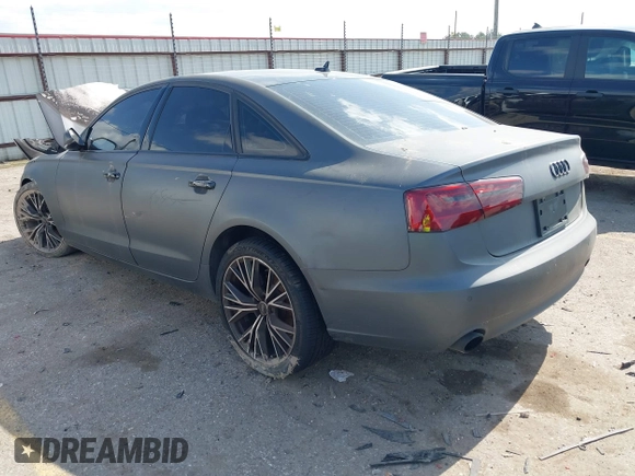 2013 Audi A6 Premium Plus z VIN WAUGFAFC5DN139163, wystawiony jako IAAI lot #41534011 z przebiegiem Nie podano mil oraz . Historia ofert i sprzedaży dostępna na DreamBid. Obrazek 3.
