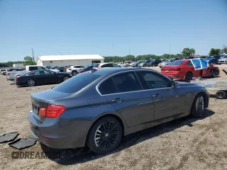 2013 BMW 3 Series 328i xDrive с VIN WBA3B3C52DF542149, выставлен на аукционе Copart как лот 60436945 с пробегом 151 798 миль миль и Списание • Salvage title. История ставок и продаж доступна на DreamBid. Изображение 3.