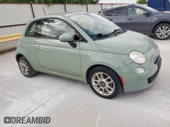 2013 FIAT 500 Pop z VIN 3C3CFFAR0DT747381, wystawiony jako Copart lot #57809545 z przebiegiem 125 137 mil mil oraz Czysty tytuł • Clean title. Historia ofert i sprzedaży dostępna na DreamBid. Obrazek 4.