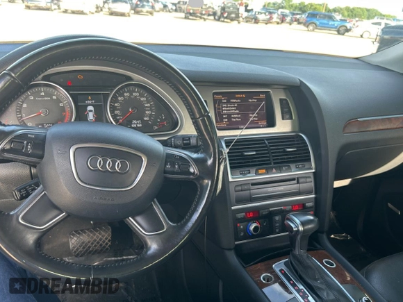 2013 Audi Q7 Premium Plus z VIN WA1LGAFE5DD012655, wystawiony jako Copart lot #63878015 z przebiegiem 108 768 mil mil oraz Czysty tytuł • Clean title. Historia ofert i sprzedaży dostępna na DreamBid. Obrazek 9.