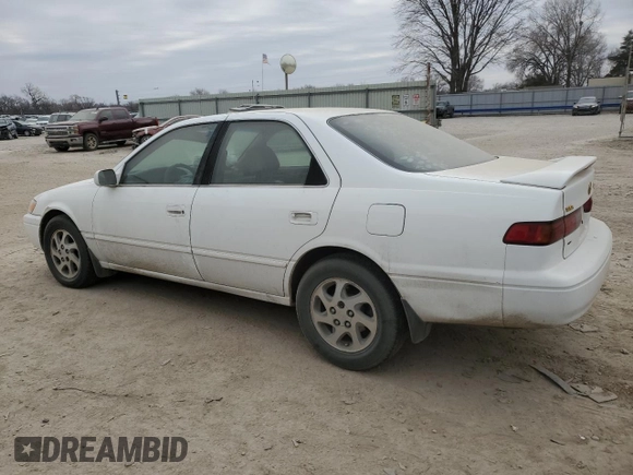 1998 Toyota Camry LE z VIN 4T1BF28K3WU068735, wystawiony jako Copart lot #44548355 z przebiegiem Nie podano mil oraz Szkoda całkowita • Salvage title. Historia ofert i sprzedaży dostępna na DreamBid. Obrazek 2.