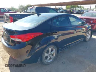 2013 Hyundai Elantra Limited z VIN 5NPDH4AE9DH294907, wystawiony jako IAAI lot #42372512 z przebiegiem 155 534 mil mil oraz . Historia ofert i sprzedaży dostępna na DreamBid. Obrazek 4.
