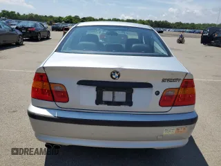 2003 BMW 3 Series 325i with VIN WBAAZ334X3PH33503, listed as a Copart auction lot 65090995 with 198,603 mi miles and Clean title. Bid and sale history available at DreamBid. Image 6.
