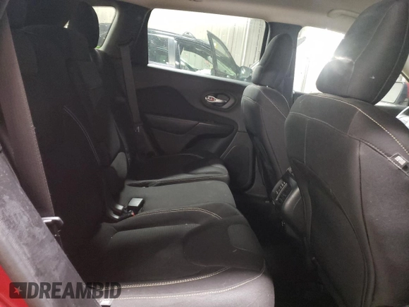 2015 Jeep Cherokee Latitude with VIN 1C4PJMCS5FW624799, listed as a Copart auction lot 52339795 with 142,681 mi miles and Salvage Title. Bid and sale history available at DreamBid. Image 10.