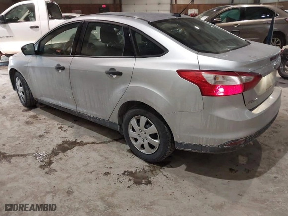 2013 Ford Focus S with VIN 1FADP3E28DL118879, listed as a IAAI auction lot 41415759 with NaN miles. Bid and sale history available at carsss.com. Image 3.