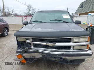 1998 Chevrolet Silverado 1500 with VIN 2GCEK19R2W1255365, listed as a IAAI auction lot 41939461 with 276,204 mi miles and . Bid and sale history available at DreamBid. Image 12.