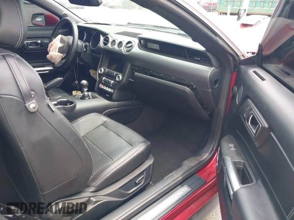 2016 Ford Mustang GT z VIN 1FA6P8CF9G5251722, wystawiony jako IAAI lot #42502788 z przebiegiem 62 402 mil mil oraz . Historia ofert i sprzedaży dostępna na DreamBid. Obrazek 5.