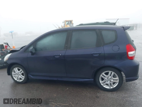 2008 Honda Fit Sport z VIN JHMGD38608S036542, wystawiony jako IAAI lot #41214139 z przebiegiem 135 893 mil mil oraz . Historia ofert i sprzedaży dostępna na DreamBid. Obrazek 13.