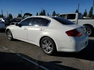 2015 Infiniti Q40 with VIN JN1CV6AP7FM500920, listed as a Copart auction lot 84274844 with 59,860 mi miles and Salvage Title. Bid and sale history available at carsss.com. Image 2.