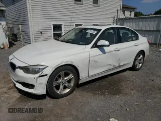 2013 BMW 3 Series 328i xDrive z VIN WBA3B3C52DF533516, wystawiony jako Copart lot #60193335 z przebiegiem 104 446 mil mil oraz Szkoda całkowita • Salvage title. Historia ofert i sprzedaży dostępna na DreamBid. Obrazek 1.