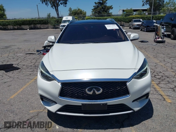 2018 Infiniti QX30 Premium z VIN SJKCH5CP5JA006199, wystawiony jako IAAI lot #42673215 z przebiegiem 107 294 mil mil oraz . Historia ofert i sprzedaży dostępna na DreamBid. Obrazek 13.