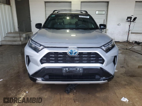 2024 Toyota RAV4 Hybrid XSE with VIN 2T3E6RFVXRW081223, listed as a Copart auction lot 42163285 with 2,167 mi miles and Salvage Title. Bid and sale history available at DreamBid. Image 5.