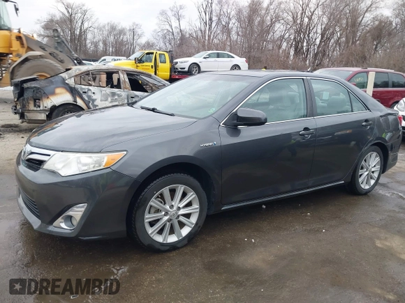 2012 Toyota Camry XLE z VIN 4T1BD1FK1CU048272, wystawiony jako IAAI lot #41711586 z przebiegiem 104 734 mil mil oraz . Historia ofert i sprzedaży dostępna na DreamBid. Obrazek 14.