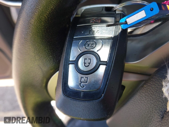 2021 Ford Explorer Limited с VIN 1FMSK7FHXMGB03671, выставлен на аукционе IAAI как лот 42313541 с пробегом Не указан миль и . История ставок и продаж доступна на DreamBid. Изображение 11.