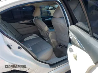 2014 Infiniti Q50 Premium with VIN JN1BV7AR0EM686530, listed as a IAAI auction lot 40381908 with 228,156 mi miles. Bid and sale history available at carsss.com. Image 8.