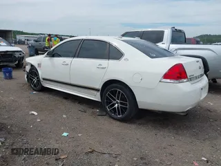 2009 Chevrolet Impala Police Police z VIN 2G1WS57M391223945, wystawiony jako IAAI lot #42188929 z przebiegiem 122 181 mil mil oraz . Historia ofert i sprzedaży dostępna na DreamBid. Obrazek 3.