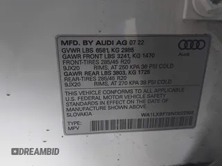 2022 Audi Q7 Premium Plus with VIN WA1LXBF75ND022305, listed as a IAAI auction lot 42169110 with 29,127 mi miles and . Bid and sale history available at DreamBid. Image 9.