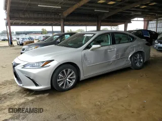 2020 Lexus ES 300h z VIN 58AD21B13LU005010, wystawiony jako Copart lot #49711175 z przebiegiem 27 146 mil mil oraz Szkoda całkowita • Salvage title. Historia ofert i sprzedaży dostępna na DreamBid. Obrazek 1.