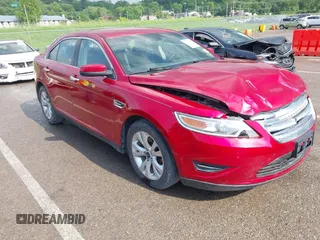 2012 Ford Taurus SEL z VIN 1FAHP2EW0CG133205, wystawiony jako IAAI lot #42277490 z przebiegiem 230 066 mil mil oraz . Historia ofert i sprzedaży dostępna na DreamBid. Obrazek 1.