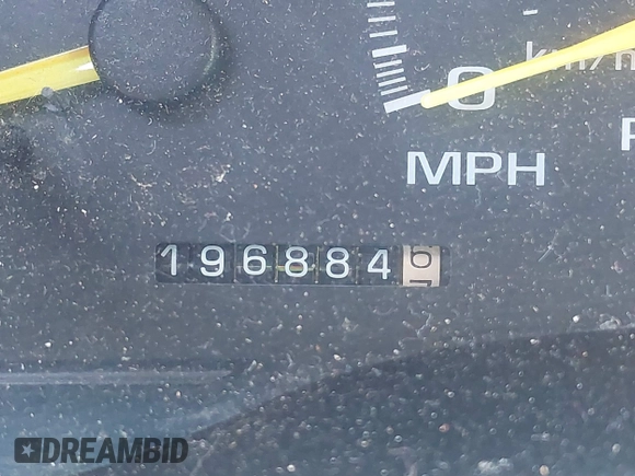 1999 Chevrolet Suburban with VIN 3GNEC16R9XG253081, listed as a IAAI auction lot 41719007 with 196,884 mi miles. Bid and sale history available at carsss.com. Image 7.