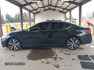 2019 Nissan Altima 2.5 SR with VIN 1N4BL4CV8KC245537, listed as a IAAI auction lot 41808203 with 101,419 mi miles. Bid and sale history available at carsss.com. Image 14.
