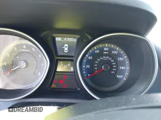 2017 Hyundai Elantra z VIN KMHD35LH4HU348021, wystawiony jako IAAI lot #41290953 z przebiegiem 41 920 mil mil oraz . Historia ofert i sprzedaży dostępna na DreamBid. Obrazek 7.