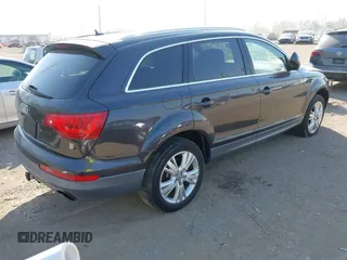 2011 Audi Q7 3.0T Premium with VIN WA1CGAFE9BD006466, listed as a IAAI auction lot 42075916 with 135,153 mi miles. Bid and sale history available at carsss.com. Image 4.