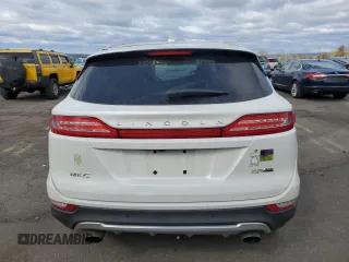 2015 Lincoln MKC z VIN 5LMTJ2AHXFUJ41226, wystawiony jako Copart lot #53430915 z przebiegiem 79 737 mil mil oraz Szkoda całkowita • Salvage title. Historia ofert i sprzedaży dostępna na DreamBid. Obrazek 6.