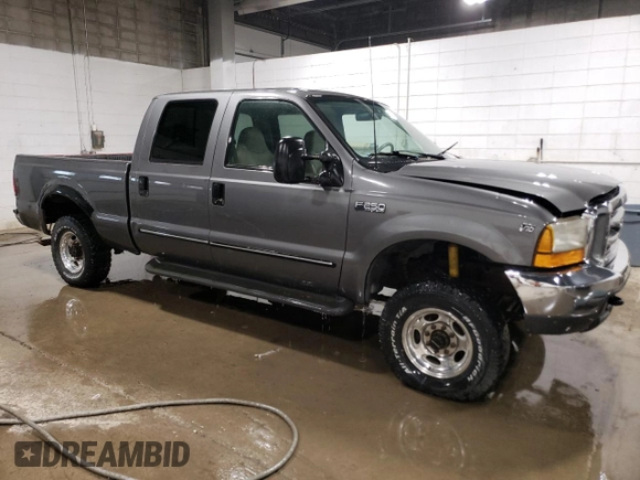 2000 Ford Super Duty F-250 XL with VIN 1FTNW21S9YEC08957, listed as a Copart auction lot 75134404 with 207,060 mi miles and Non Repairable. Bid and sale history available at carsss.com. Image 4.