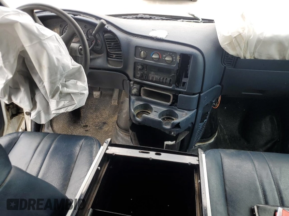 1998 Chevrolet Astro Cargo Van with VIN 1GCDM19W8WB159476, listed as a Copart auction lot 41805445 with 0 mi miles and Salvage Title. Bid and sale history available at carsss.com. Image 8.