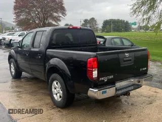 2013 Nissan Frontier SV z VIN 1N6AD0EVXDN762321, wystawiony jako IAAI lot #42280643 z przebiegiem 193 549 mil mil oraz . Historia ofert i sprzedaży dostępna na DreamBid. Obrazek 3.