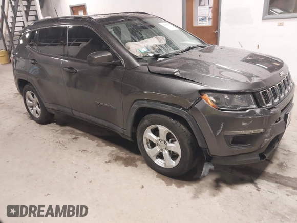 2020 Jeep Compass Latitude with VIN 3C4NJCBB8LT130425, listed as a IAAI auction lot 41475443 with 82,782 mi miles and . Bid and sale history available at carsss.com. Image 1.