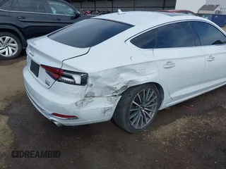 2018 Audi A5 Sportback Premium Plus z VIN WAUBNCF57JA119316, wystawiony jako IAAI lot #38568041 z przebiegiem 101 719 mil mil oraz . Historia ofert i sprzedaży dostępna na DreamBid. Obrazek 6.