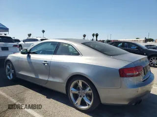 2011 Audi A5 Premium Plus z VIN WAULFAFR9BA049683, wystawiony jako Copart lot #56586245 z przebiegiem 49 133 mil mil oraz Szkoda całkowita • Salvage title. Historia ofert i sprzedaży dostępna na DreamBid. Obrazek 2.