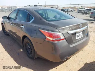 2014 Nissan Altima 2.5 with VIN 1N4AL3AP2EC197547, listed as a IAAI auction lot 41934055 with 153,303 mi miles. Bid and sale history available at carsss.com. Image 3.