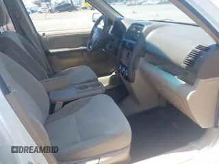 2005 Honda CR-V EX with VIN JHLRD78865C057150, listed as a IAAI auction lot 42148093 with 179,119 mi miles. Bid and sale history available at carsss.com. Image 5.