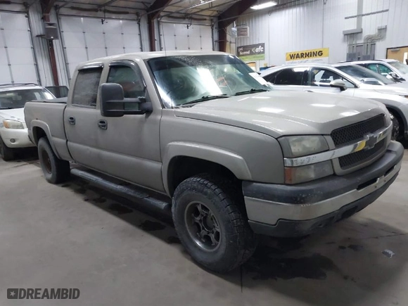 2003 Chevrolet Silverado 1500HD LT with VIN 1GCGK13U23F142493, listed as a IAAI auction lot 41354080 with 256,725 mi miles. Bid and sale history available at carsss.com. Image 1.